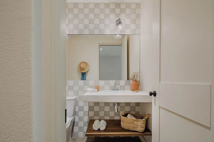 Room 30 of 59