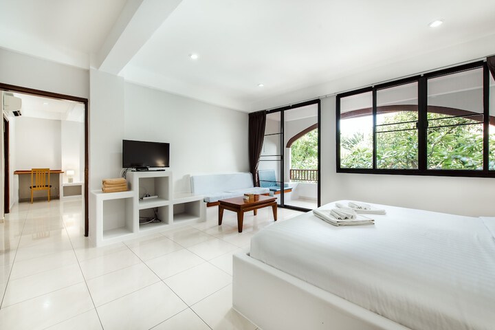 Room 13 of 164