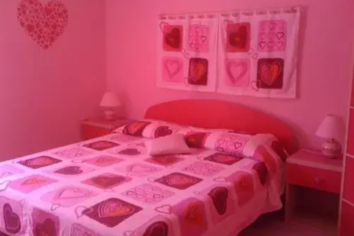 Room 3 of 12