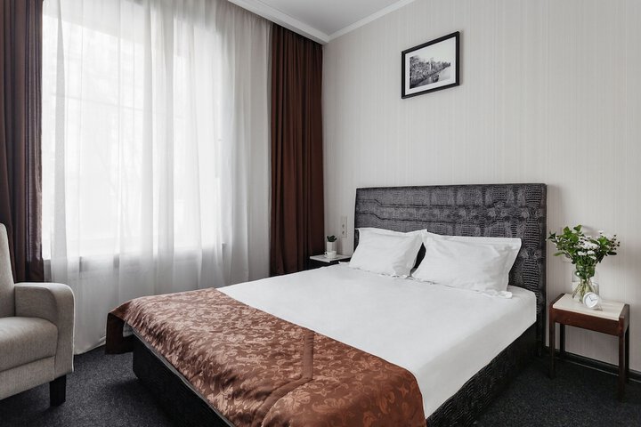 Room 4 of 22