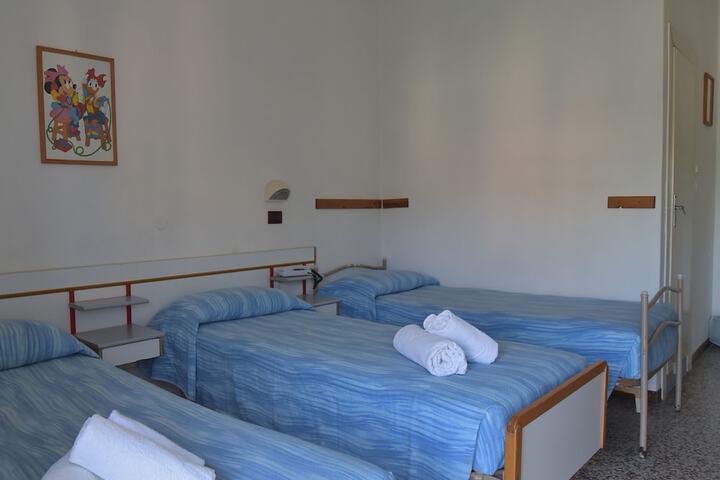 Room 18 of 43