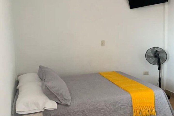 Room 12 of 34