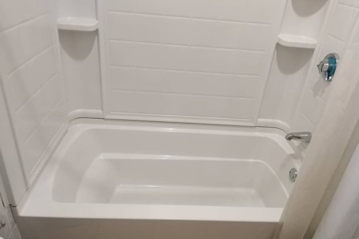 Room 10 of 18