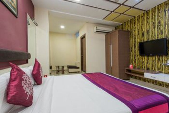 Room 5 of 22