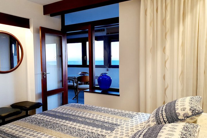 Room 5 of 85