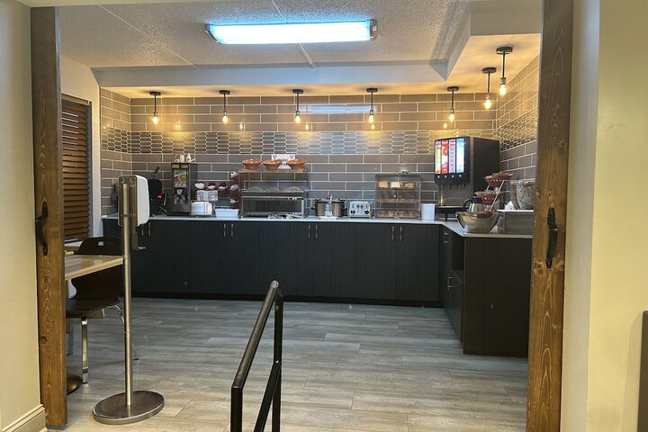 Breakfast area