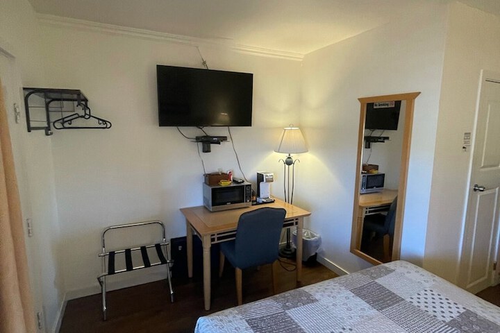 Room 31 of 66