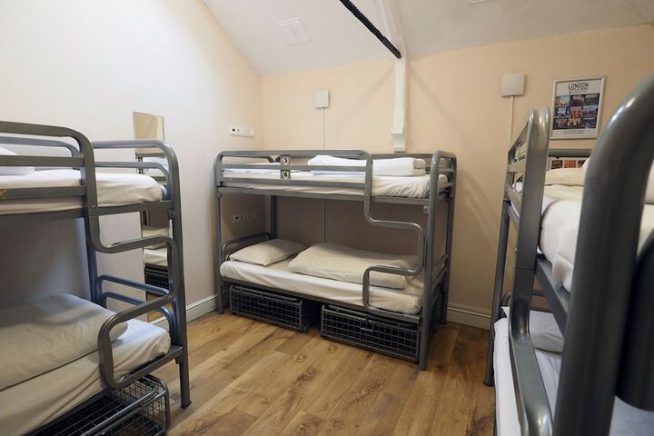Room 10 of 43