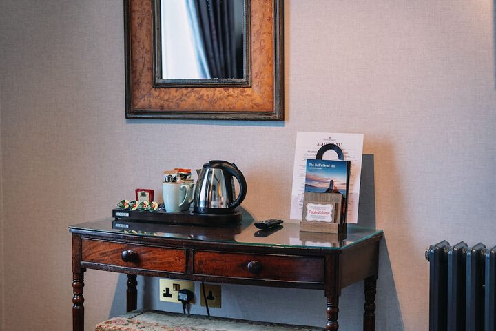 Room 44 of 178
