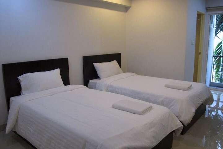 Room 16 of 42
