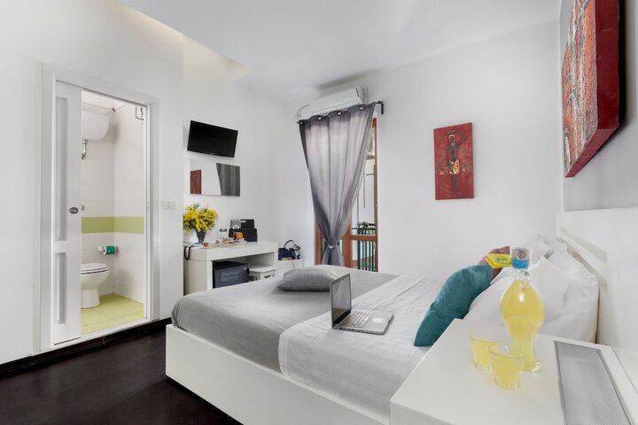 Room 34 of 64