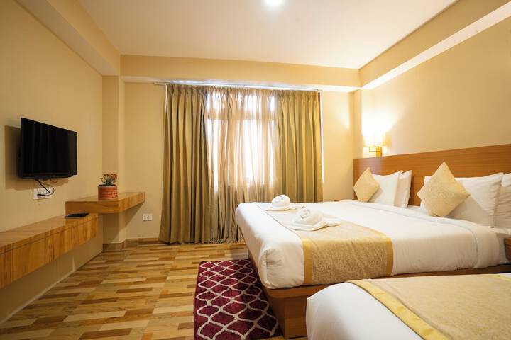 Room 8 of 36
