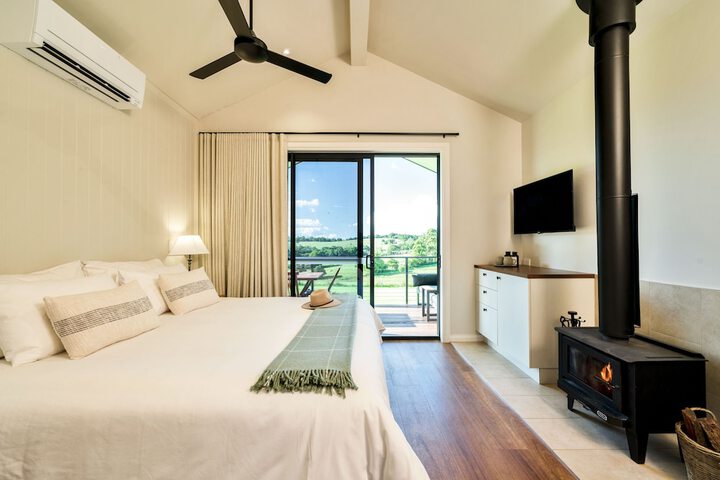Room 9 of 50