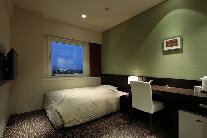 Room 13 of 44