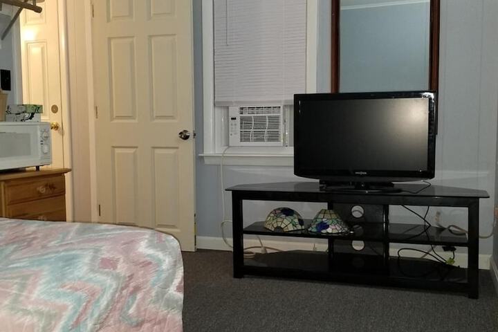 Room 8 of 60