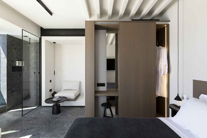 Room 31 of 81