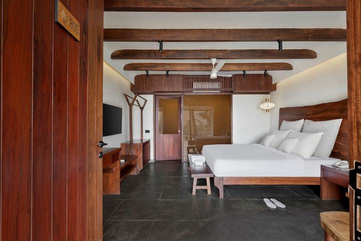 Room 43 of 188
