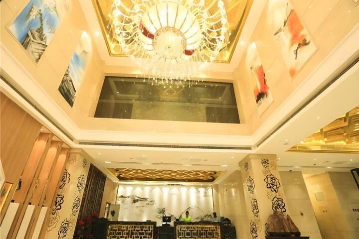 Exterior of GreenTree Eastern Bengbu City Guzhen County Century Hotel