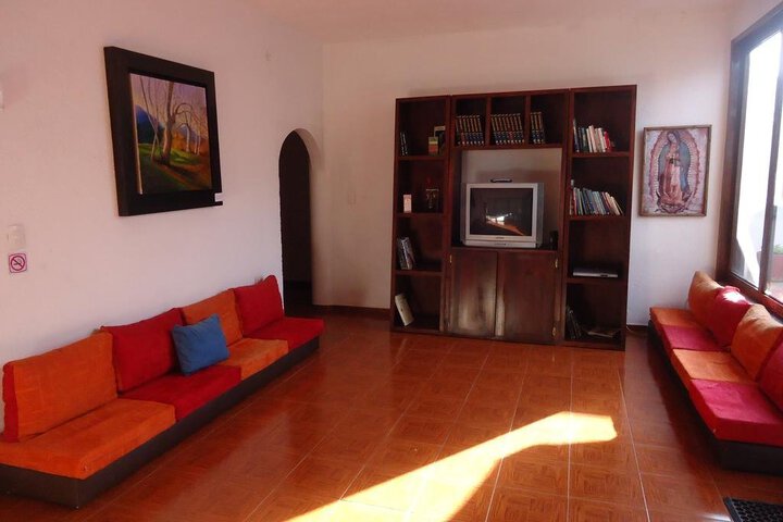 Photo 8