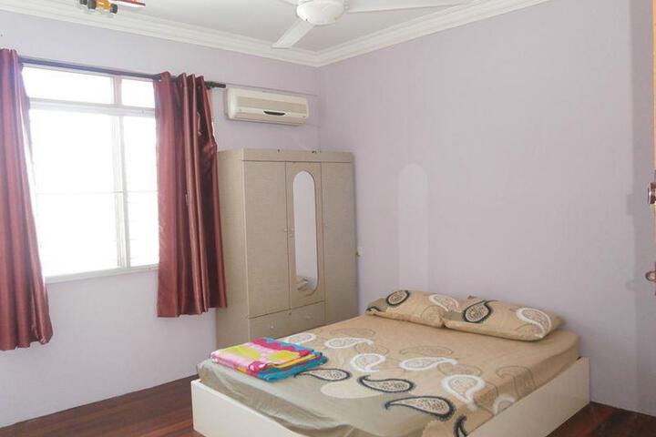 Room 3 of 5