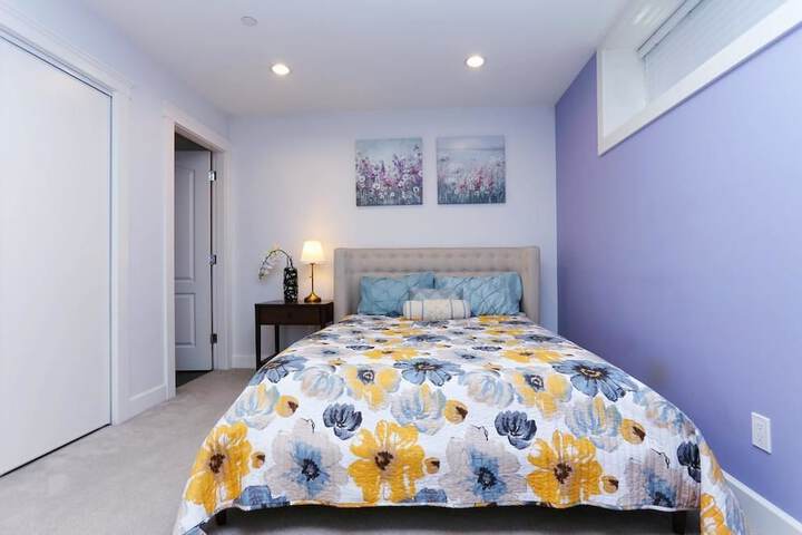 Room 4 of 19