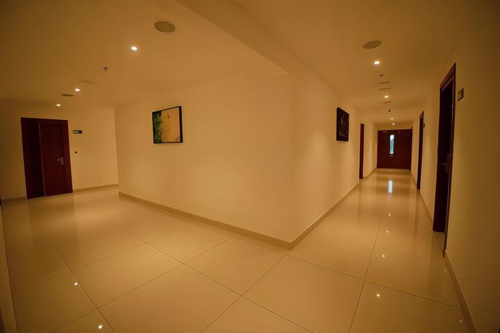 Room 10 of 25
