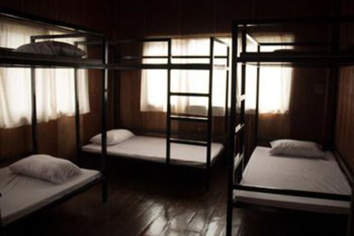 Room 10 of 29