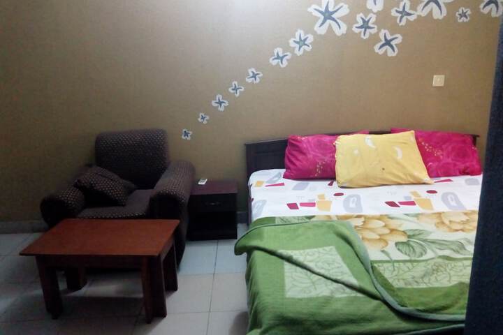 Room 12 of 26