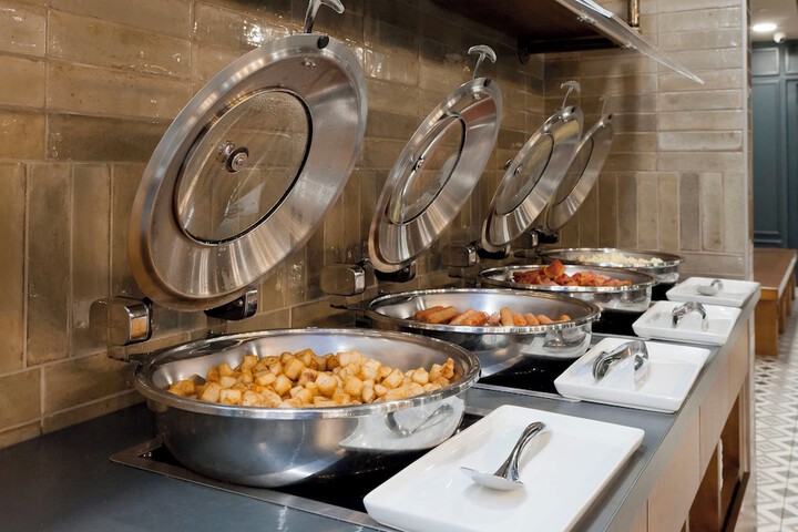 Breakfast buffet
