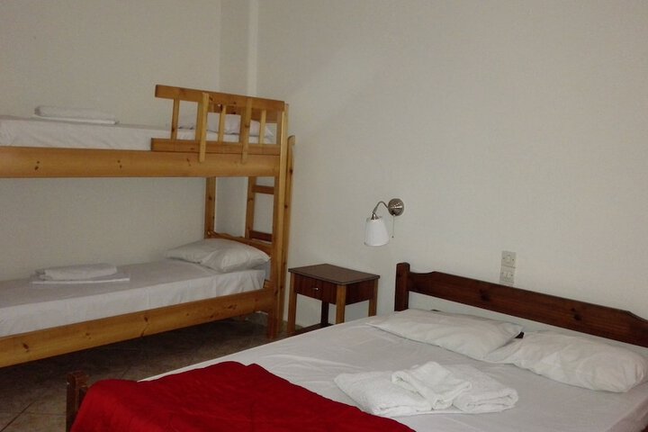 Room 2 of 41