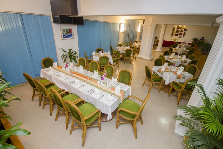 Dining 52 of 71