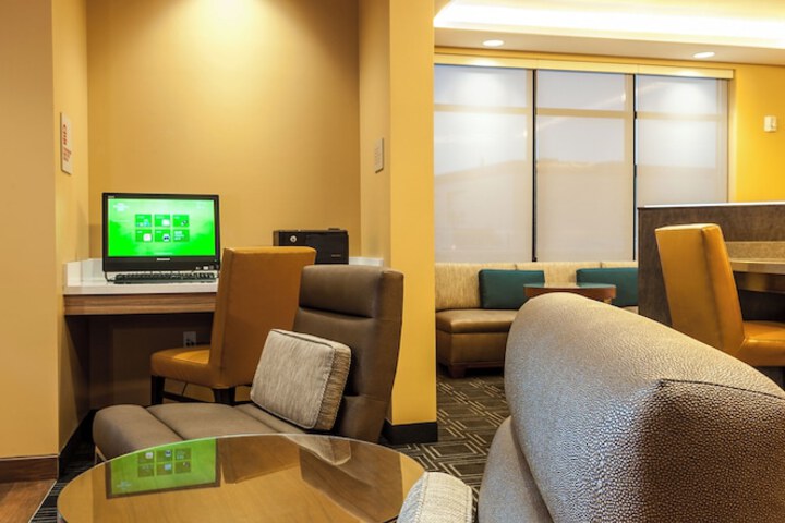 Business Center 42 of 47