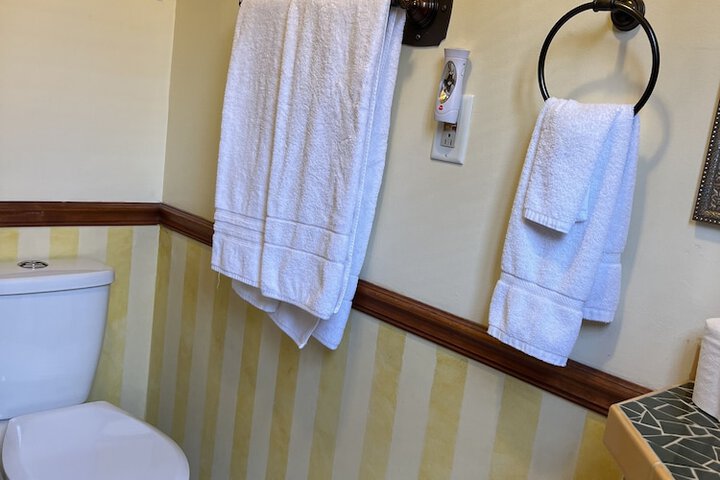 Room 75 of 105