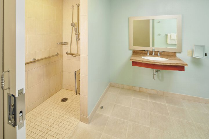 Room 50 of 73
