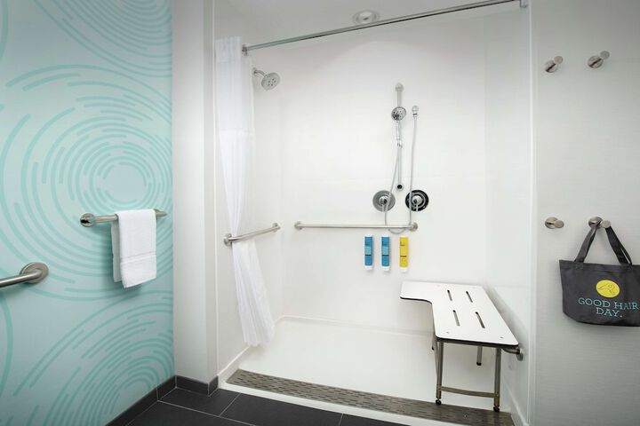 Bathroom shower