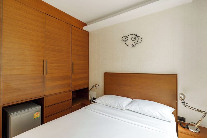 Room 19 of 37