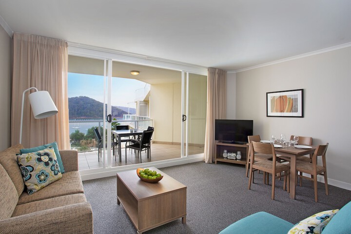 Room 21 of 37