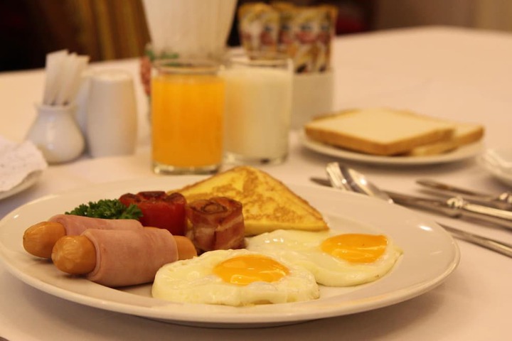 Breakfast/Coffee Service 95 of 102
