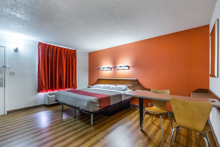 1 Double Bed (10 of 11)