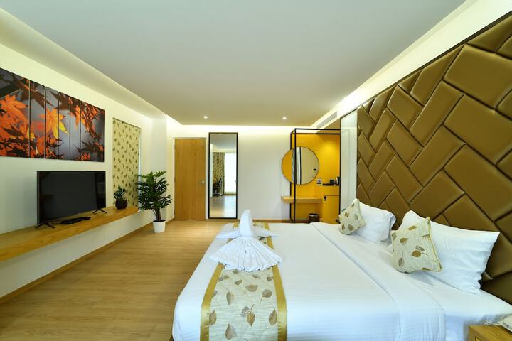 Room 7 of 37