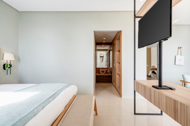 Room 45 of 111