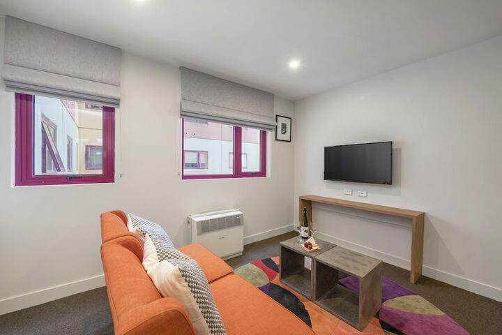 Room 15 of 43