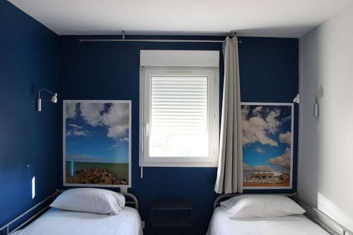 Room 21 of 48