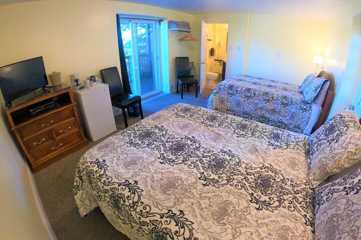 Room 18 of 53