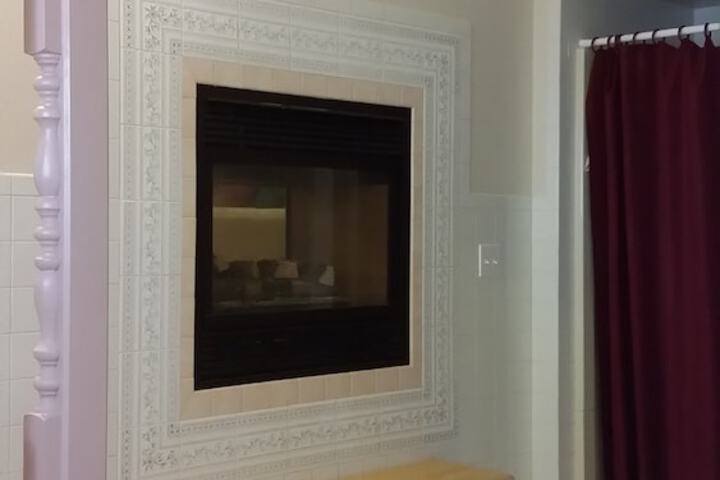 Room 42 of 59