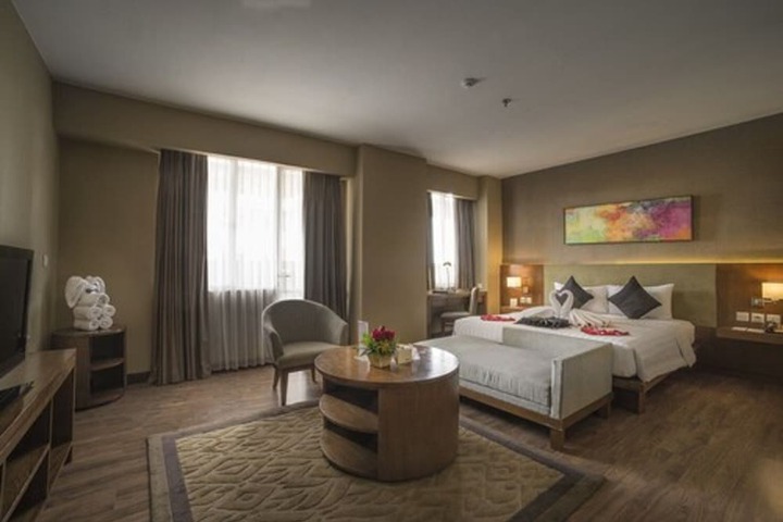 Room 33 of 115