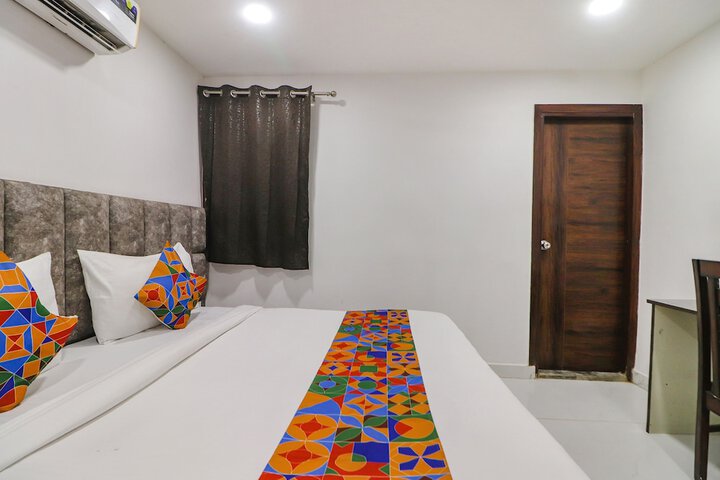 Room 15 of 29