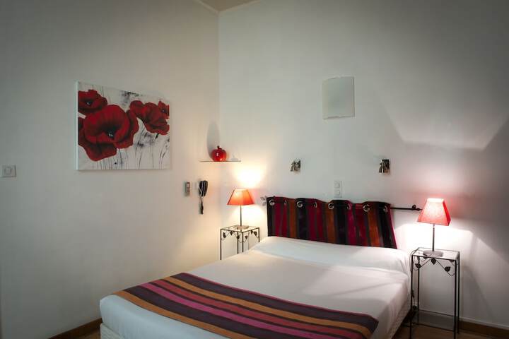 Room 8 of 47