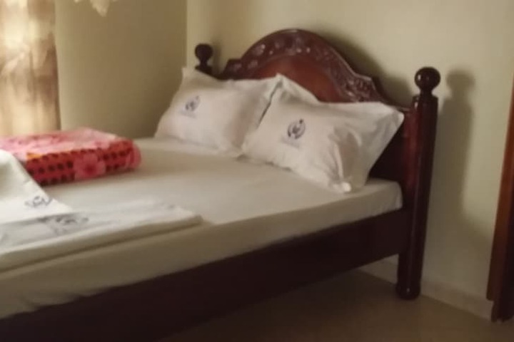 Room 10 of 23