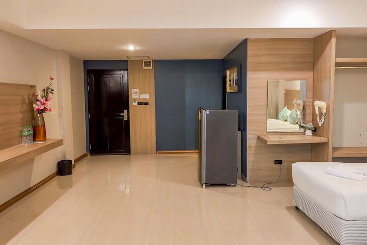 Room 8 of 31